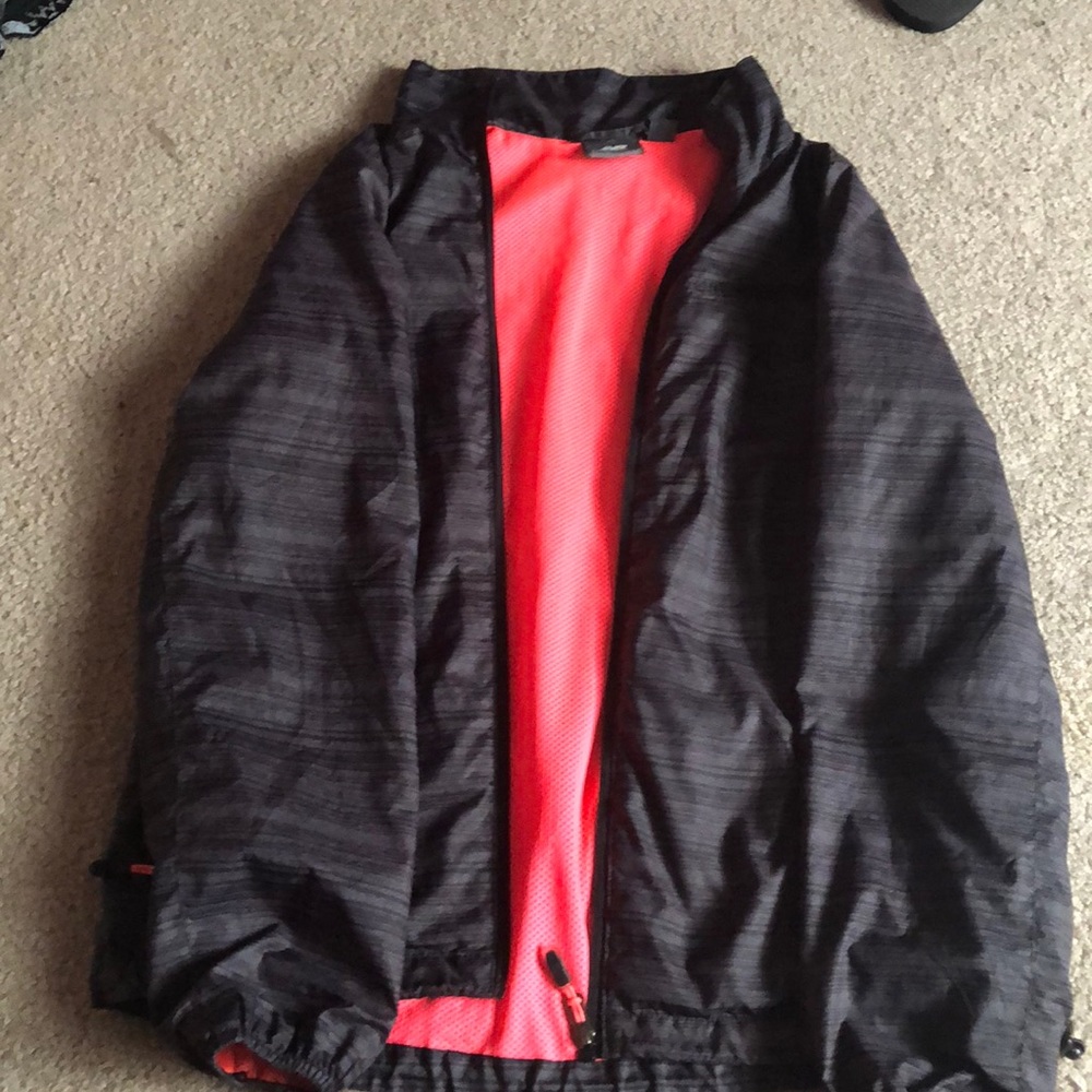 New balance jacket never worn